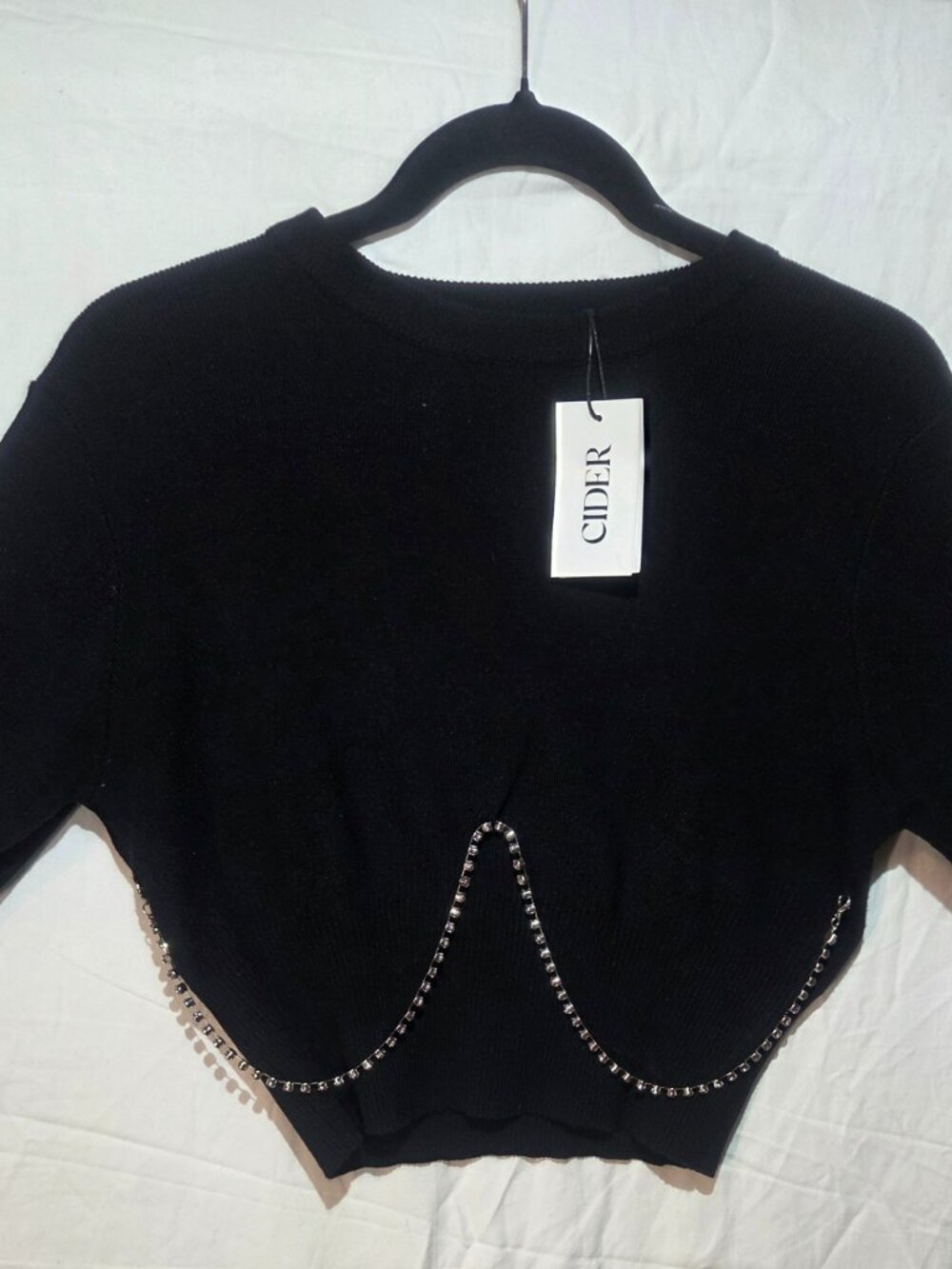 Cider Rhinestone Detailed Knitted Crop Top